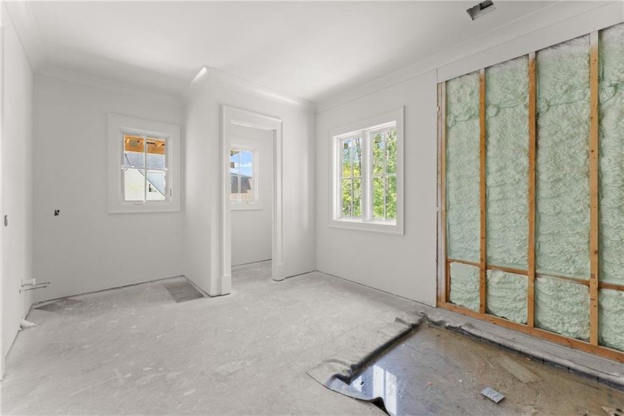 Spacious, unfurnished interior of a new home in , Alpharetta (Image 19).