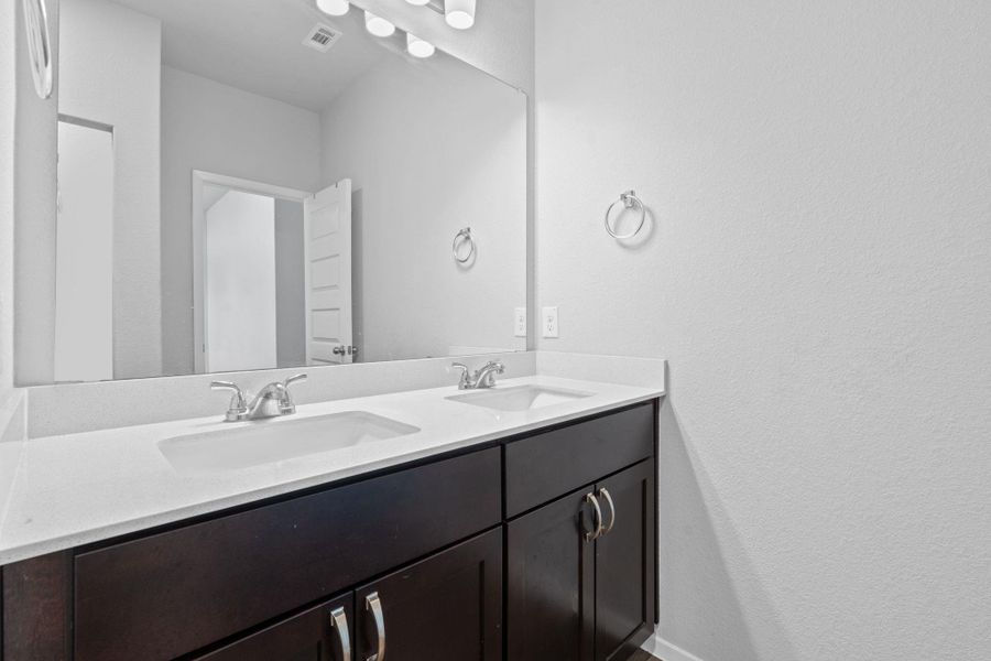 Furnished interior view inside a new home in Harvest Ridge, Elgin (Image 23).