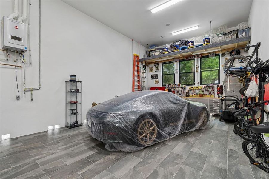 Furnished interior view inside a new home in , Tampa (Image 47). Furnished interior view inside a new home in , Tampa (Image 47).