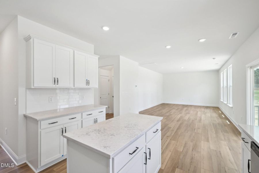 19-web-or-mls-Shelby Meadow Ln-0305-019