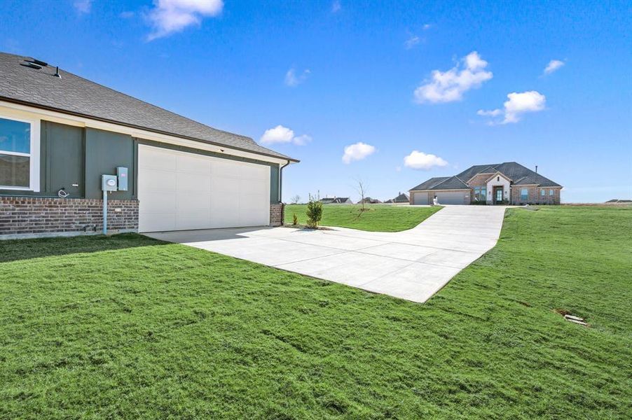 Exterior details and patio area of a home in Rocky Top Ranch, Reno (Image 22).