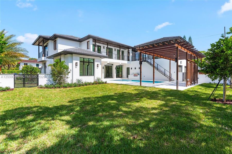 Exterior details and patio area of a home in , Coral Gables (Image 23).