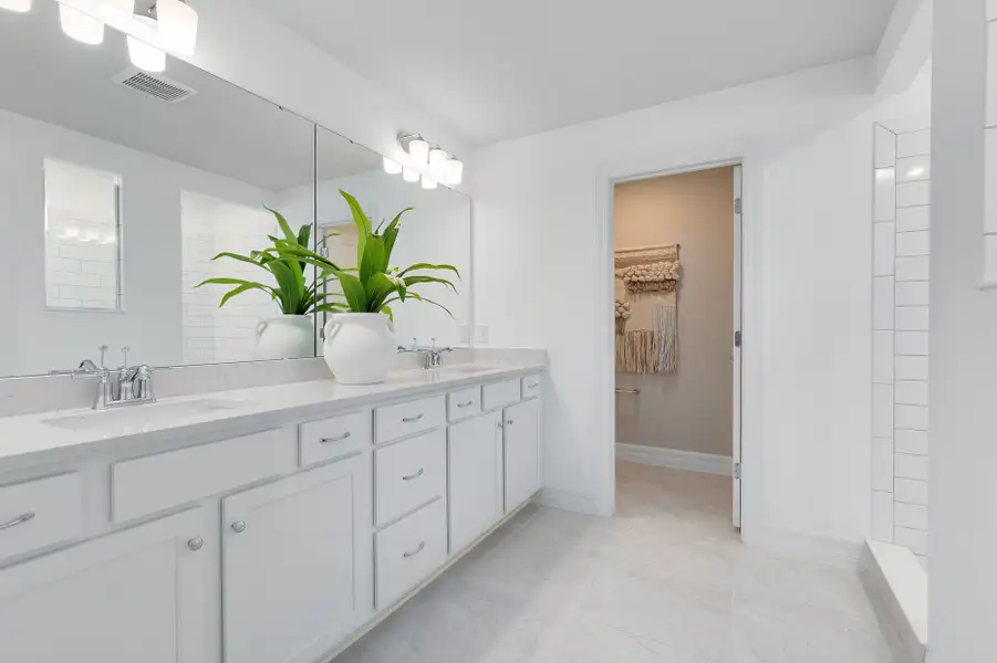 Furnished interior view inside a new home in Hartford Terrace, Davenport (Image 3).