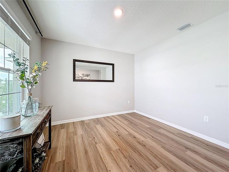 Spacious, unfurnished interior of a new home in Edgemont at Serenoa, Clermont (Image 22).
