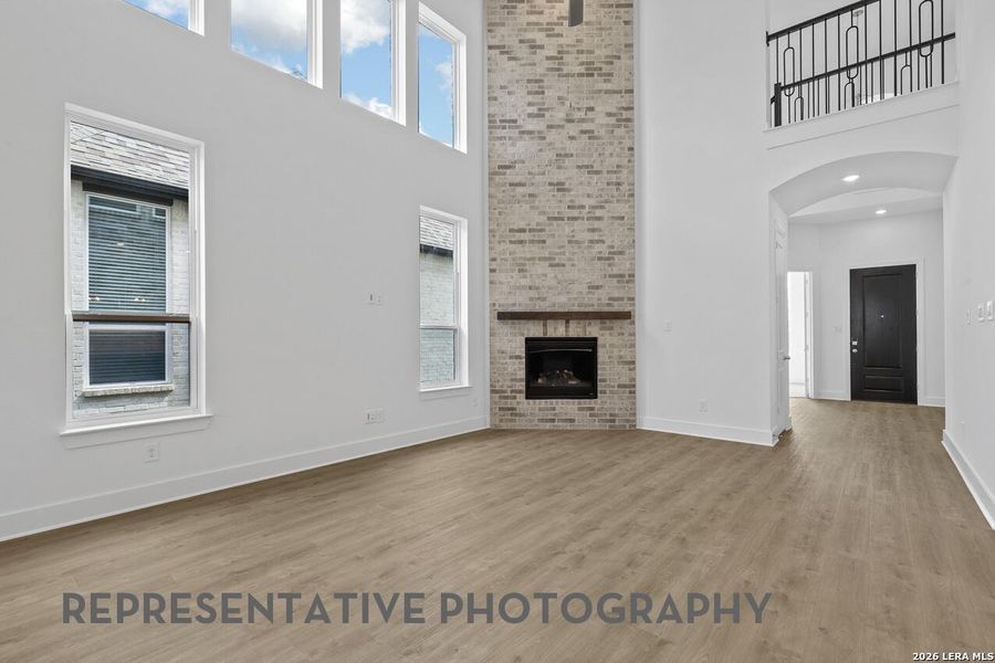 Spacious, unfurnished interior of a new home in Hallie's Cove, Schertz (Image 29).