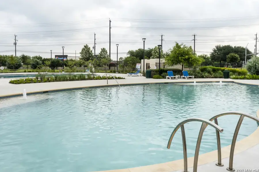Community amenities in , San Antonio (Image 8).