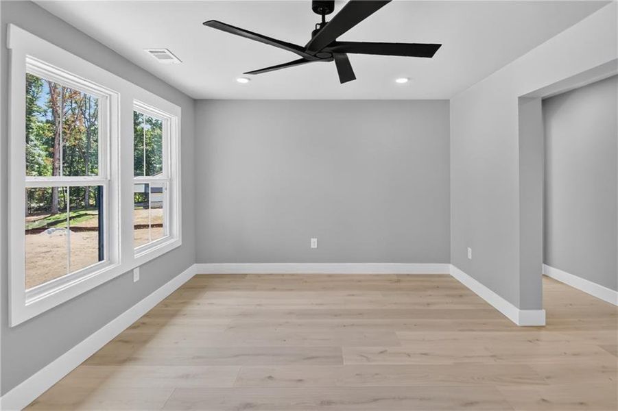 Spacious, unfurnished interior of a new home in , Stone Mountain (Image 128).