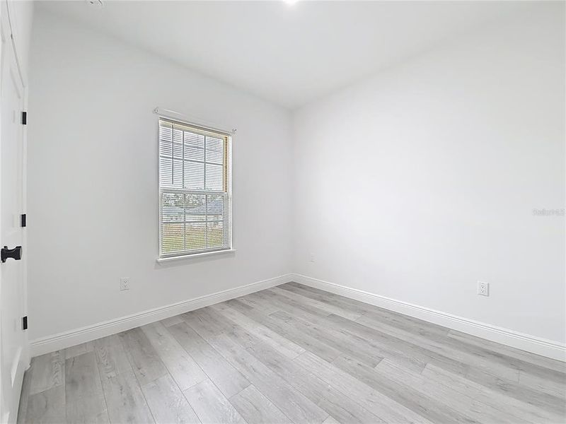 Spacious, unfurnished interior of a new home in , Ocala (Image 24).