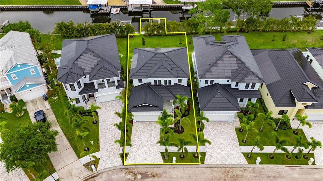 Front exterior of a new home in , Apollo Beach, FL, highlighting curb appeal (Image 35).