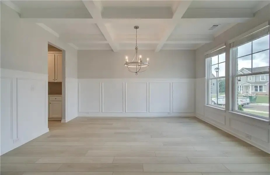 Spacious, unfurnished interior of a new home in Grandview at Millers Mill, Stockbridge (Image 13).