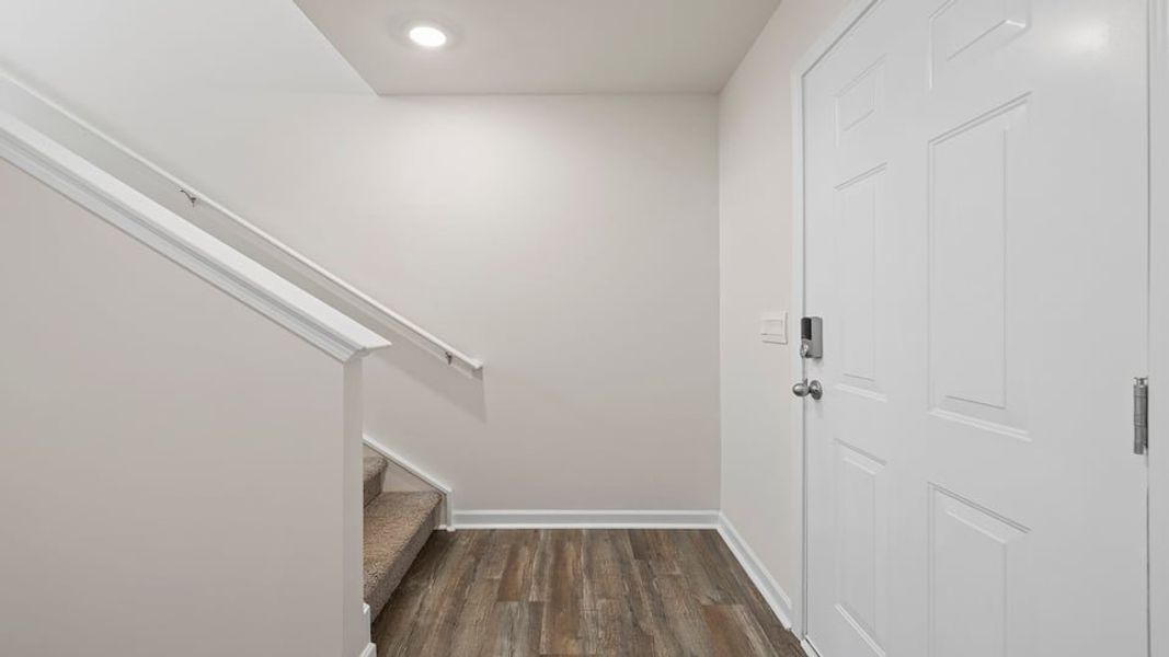 Spacious, unfurnished interior of a new home in Baxter Village, Boiling Springs (Image 19).