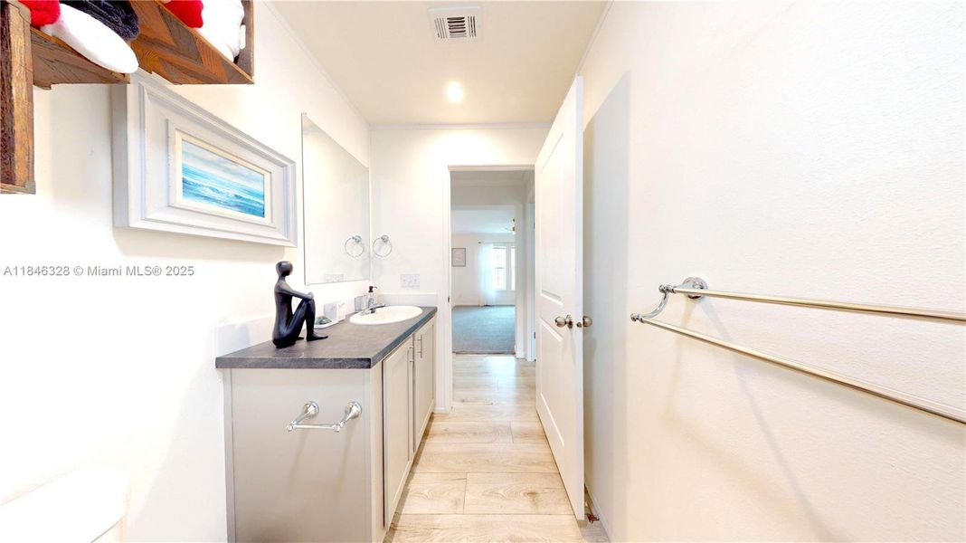 Furnished interior view inside a new home in , Clewiston (Image 31).