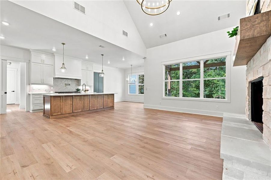 Spacious, unfurnished interior of a new home in , Ellijay (Image 34).