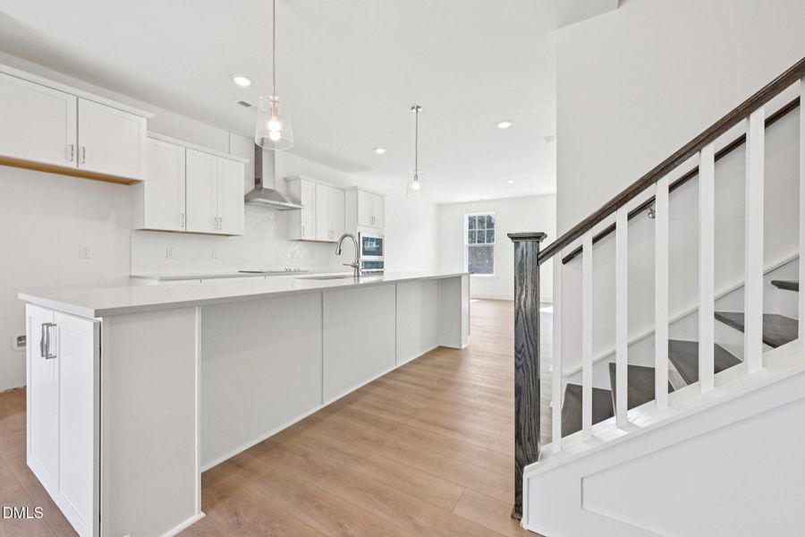 19-web-or-mls-Dunzo Dr-S1203-019