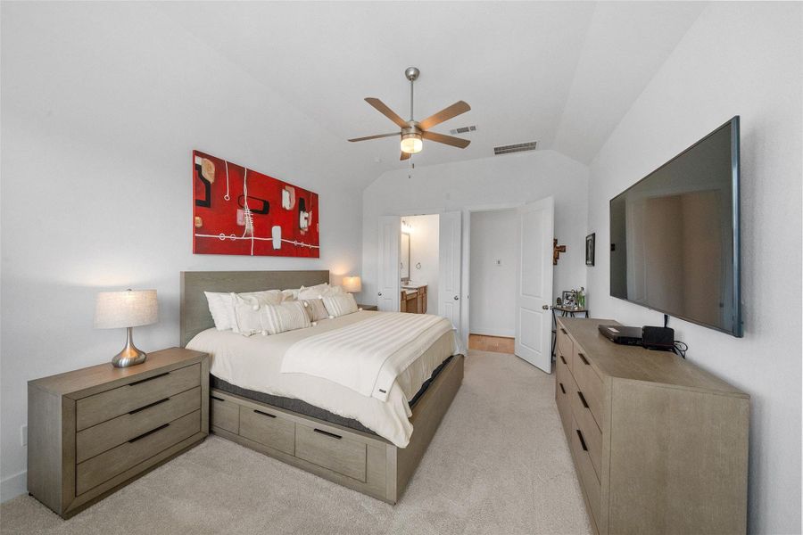 Furnished interior view inside a new home in Woodforest, Montgomery (Image 32). Furnished interior view inside a new home in Woodforest, Montgomery (Image 32).