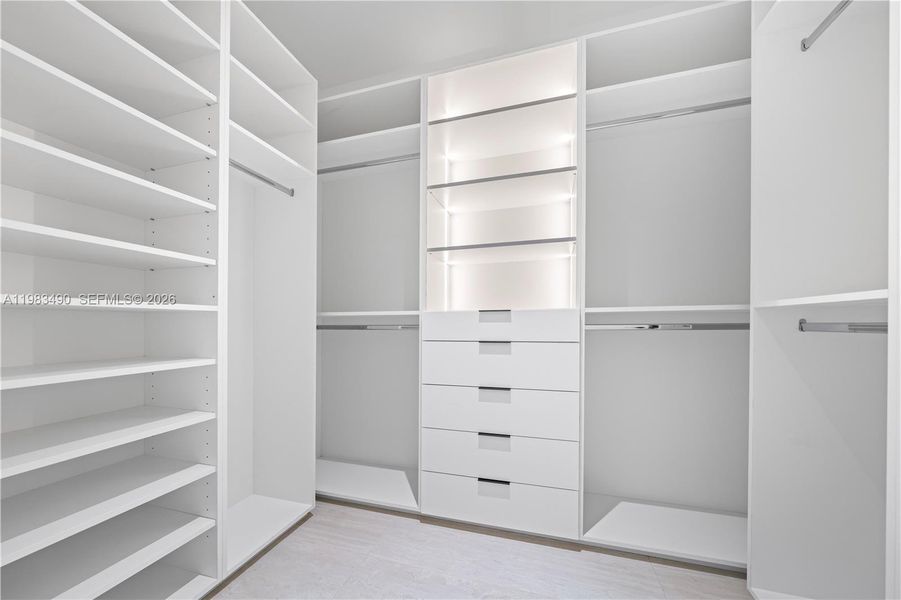 Image 42 of a home in . Image 42 of a home in .