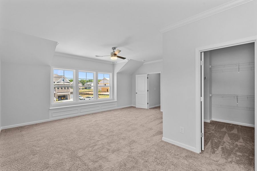 Spacious, unfurnished interior of a new home in Lilah Grove, Summerfield (Image 32).