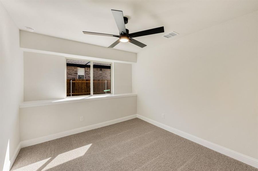 Spacious, unfurnished interior of a new home in Sable Creek, Sanger (Image 18).