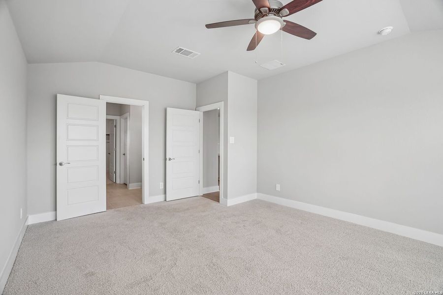 Spacious, unfurnished interior of a new home in Carmel Ranch, Schertz (Image 30). Spacious, unfurnished interior of a new home in Carmel Ranch, Schertz (Image 30).