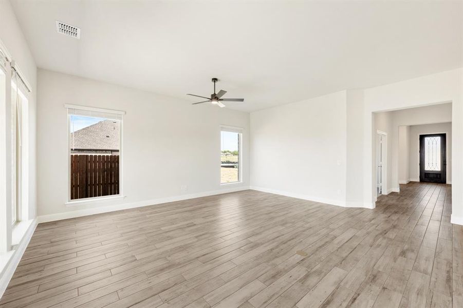 Spacious, unfurnished interior of a new home in Sunset Ridge, Alvarado (Image 31). Spacious, unfurnished interior of a new home in Sunset Ridge, Alvarado (Image 31).