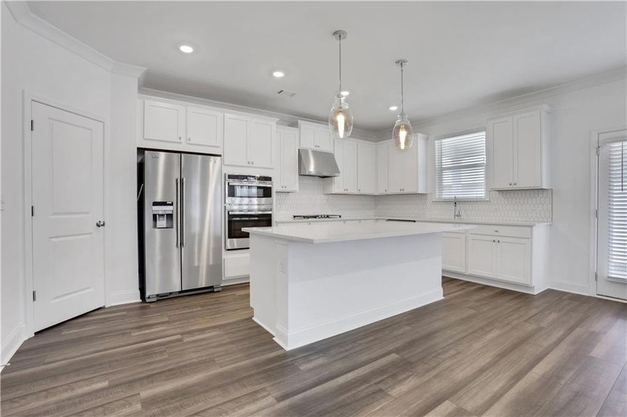Furnished interior view inside a new home in Bailey Fence, Dacula (Image 8).