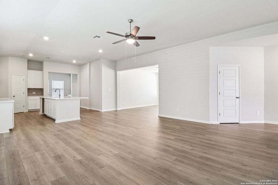 Spacious, unfurnished interior of a new home in Kallison Ranch, San Antonio (Image 33).