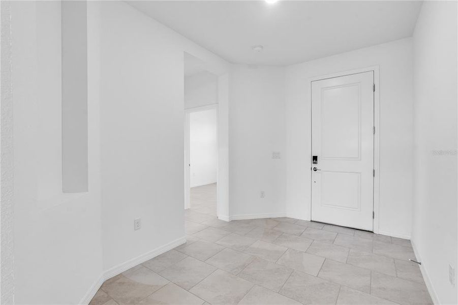 Spacious, unfurnished interior of a new home in Rye Ranch, Parrish (Image 14).