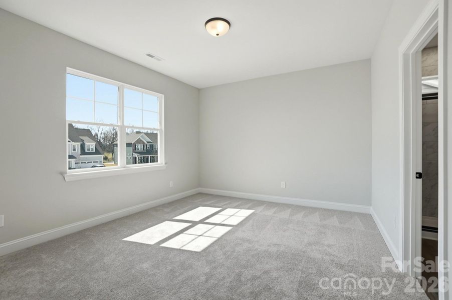 Spacious, unfurnished interior of a new home in Harmony, Harrisburg (Image 41).