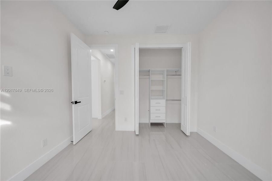 Spacious, unfurnished interior of a new home in , Lehigh Acres (Image 35).