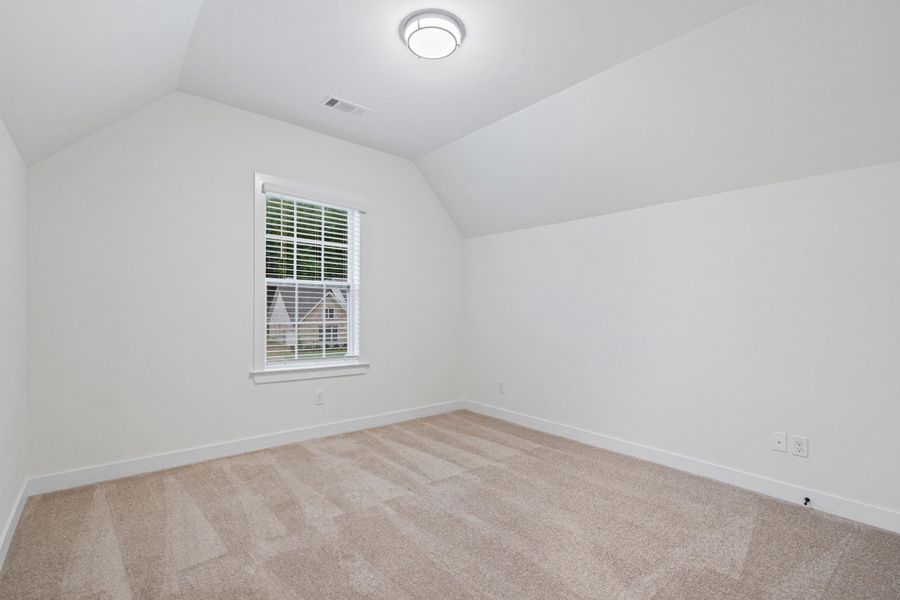 Spacious, unfurnished interior of a new home in Walker Farms, Bartlett (Image 24).