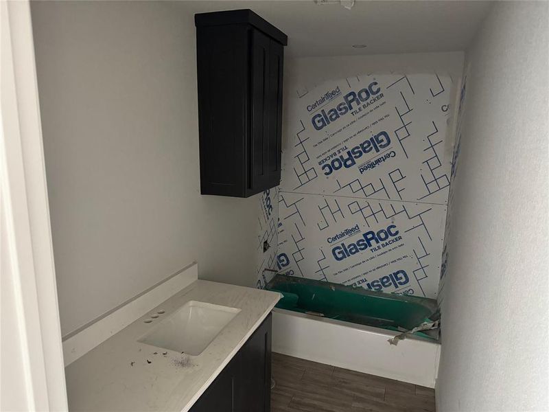 Image 6 of a home in .