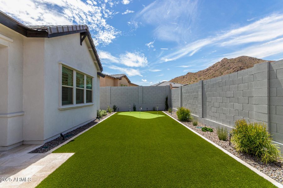 Mountain View Backyard Oasis Mountain View Backyard Oasis