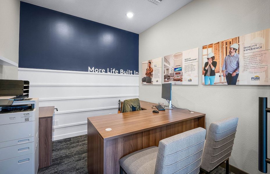 Representative furnished interior of a home built from the Sanford by Pulte Homes in Kuempel Farms, Pflugerville (Image 52).