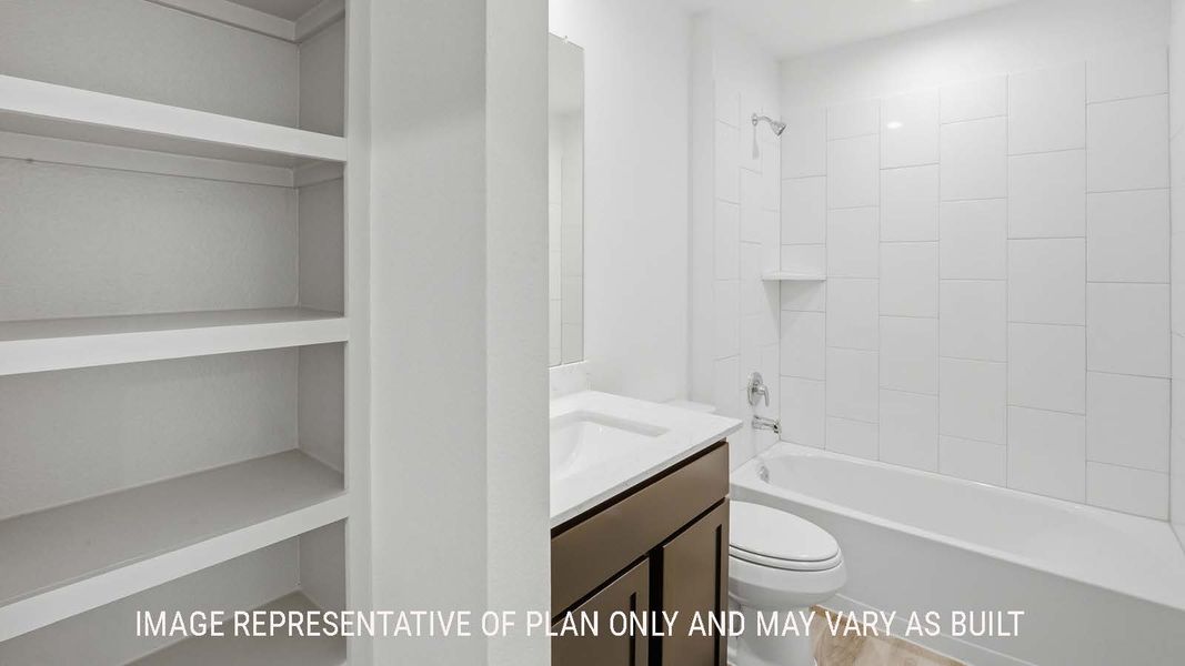 Representative furnished interior of a home built from the Elgin by D.R. Horton in Reserve at Mallard Lakes, Orange (Image 10).