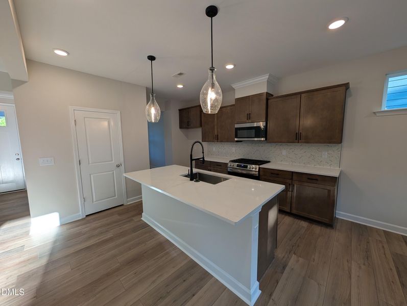 PXL_20260421_223105362.MP