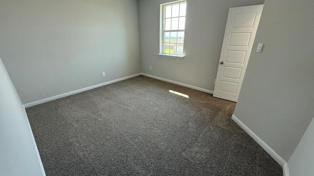 Spacious, unfurnished interior of a new home in Saratoga, Granbury (Image 16). Spacious, unfurnished interior of a new home in Saratoga, Granbury (Image 16).