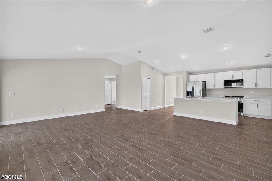 Spacious, unfurnished interior of a new home in Cape Coral, Cape Coral (Image 14). Spacious, unfurnished interior of a new home in Cape Coral, Cape Coral (Image 14).