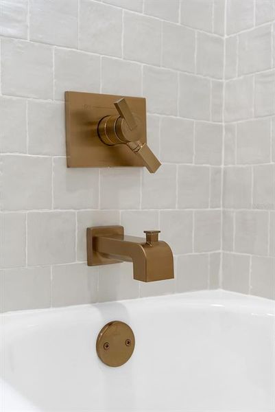 Image 86 of a home in .