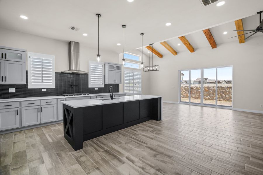 Furnished interior view inside a new home in Verdancia, El Paso (Image 8).