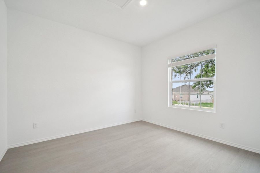 Spacious, unfurnished interior of a new home in Clayton Ranch, Copperas Cove (Image 27).