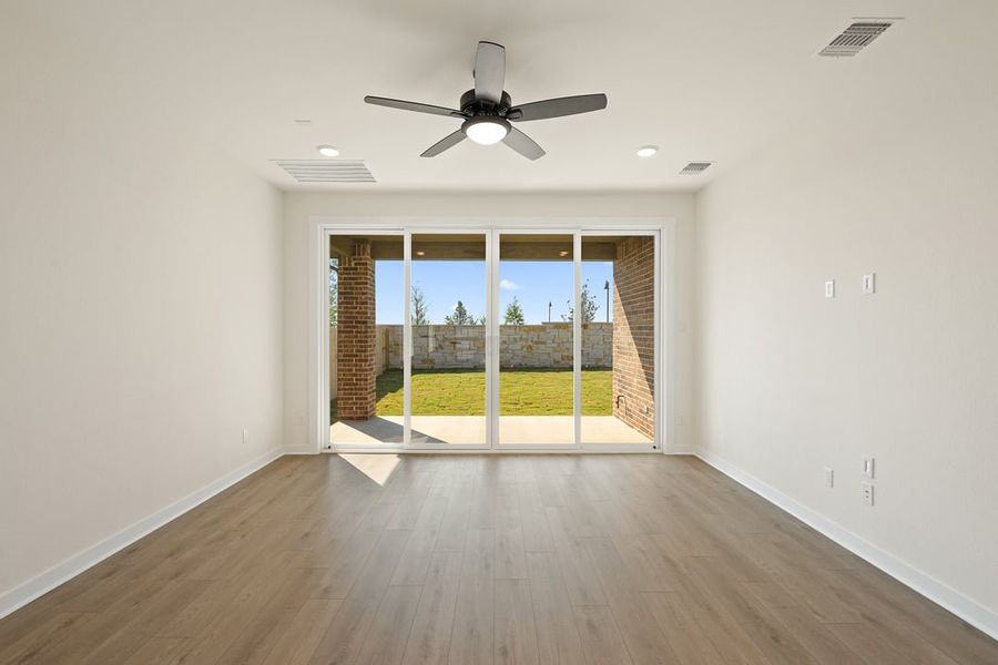 Spacious, unfurnished interior of a new home in Flora, Hutto (Image 26).