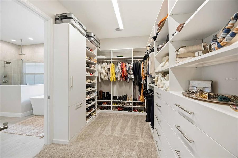 Furnished interior view inside a new home in , Lakewood Ranch (Image 37). Furnished interior view inside a new home in , Lakewood Ranch (Image 37).