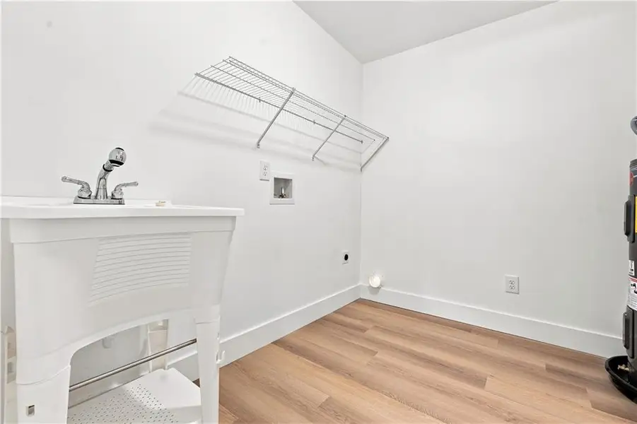 Spacious, unfurnished interior of a new home in , Dallas (Image 24). Spacious, unfurnished interior of a new home in , Dallas (Image 24).