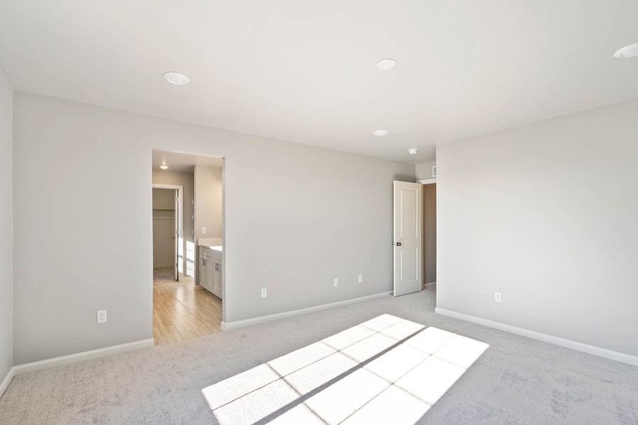 Spacious, unfurnished interior of a new home in Sky Ranch, Watkins (Image 23). Spacious, unfurnished interior of a new home in Sky Ranch, Watkins (Image 23).