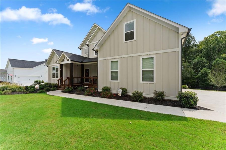 Front exterior of a new home in , Dawsonville, GA, highlighting curb appeal (Image 21).
