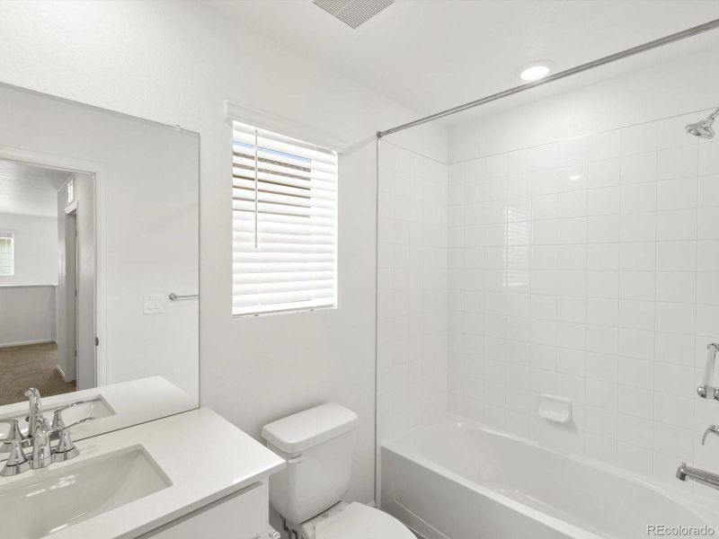 Furnished interior view inside a new home in Lake Bluff, Greeley (Image 8). Furnished interior view inside a new home in Lake Bluff, Greeley (Image 8).