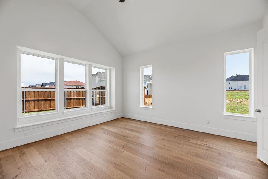 Spacious, unfurnished interior of a new home in Silverleaf Estates in Frisco, Frisco (Image 20).