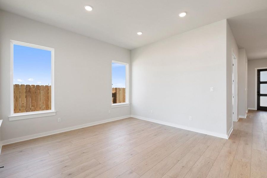 Spacious, unfurnished interior of a new home in Lagos Reserve, Manor (Image 24). Spacious, unfurnished interior of a new home in Lagos Reserve, Manor (Image 24).