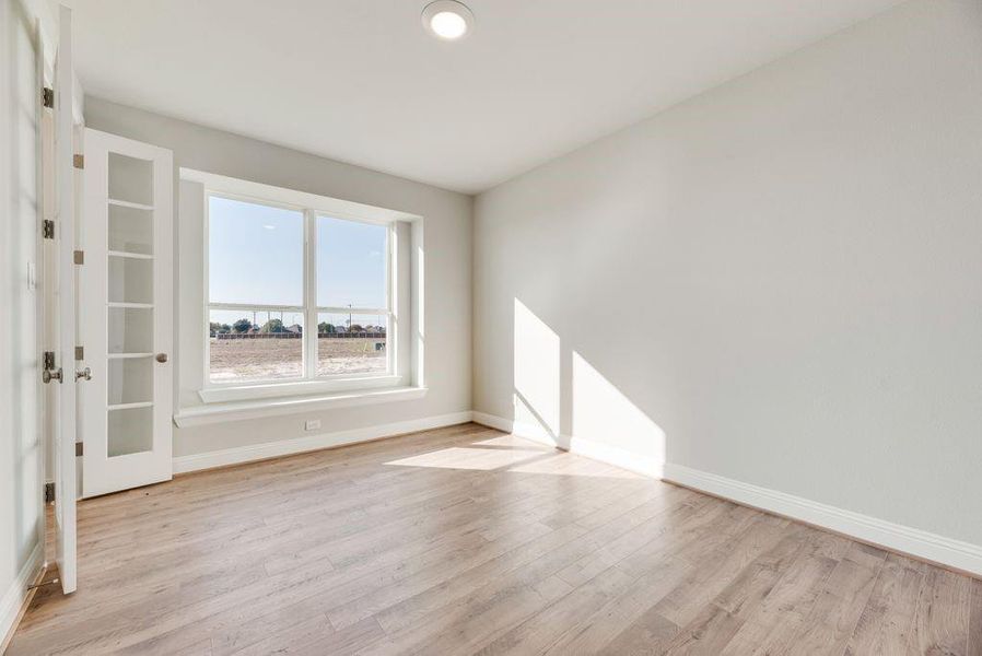 Spacious, unfurnished interior of a new home in Park Trails, Forney (Image 26).