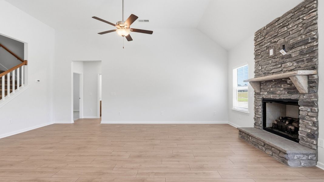 Spacious, unfurnished interior of a new home in Stillwater, Tullahoma (Image 21).
